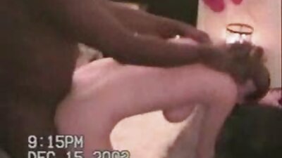 在智能手机上录制的女朋友假阳具视频